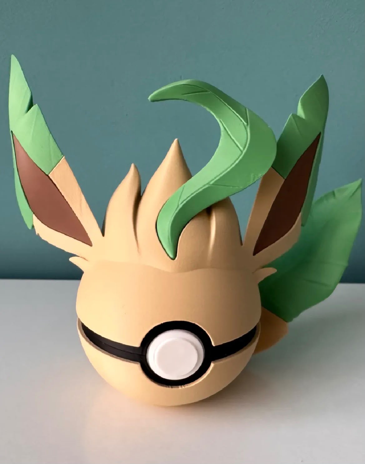 Pokebola Leafeon